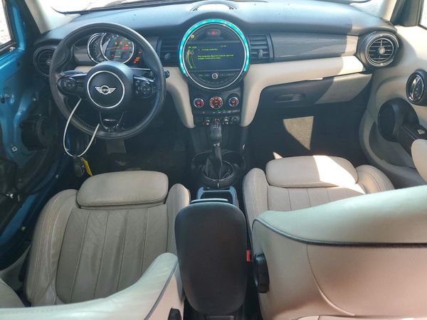 2016 MINI COOPER