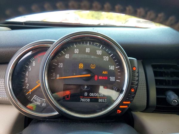 2016 MINI COOPER