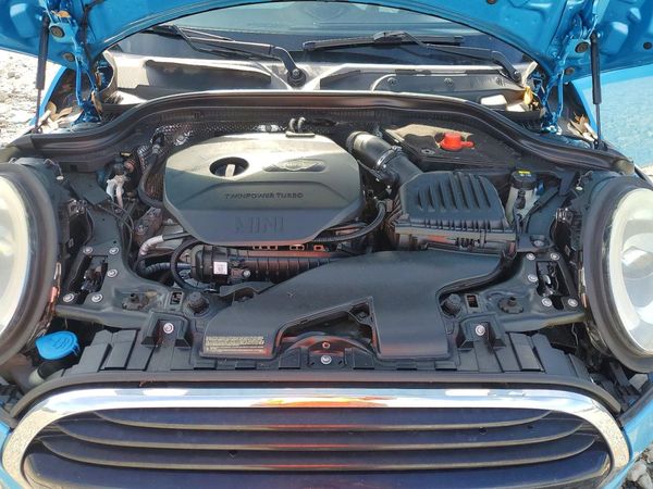 2016 MINI COOPER