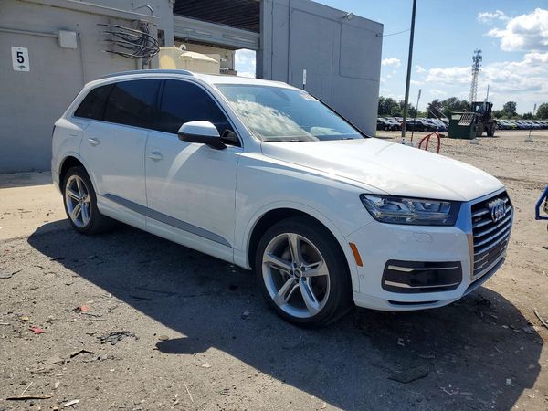 2019 AUDI Q7 quattro Prestige