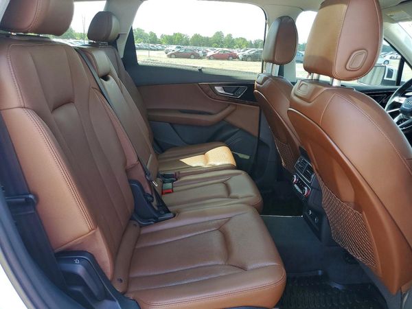 2019 AUDI Q7 quattro Prestige
