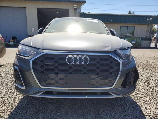 2022 AUDI Q5 S Line quattro Premium