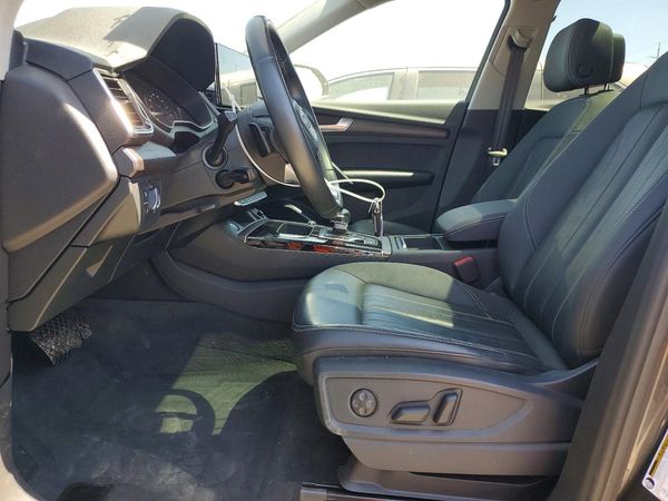 2022 AUDI Q5 S Line quattro Premium