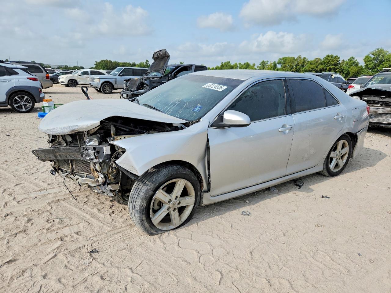 2014 TOYOTA CAMRY