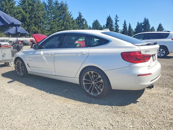 2017 BMW 330 xDrive GT
