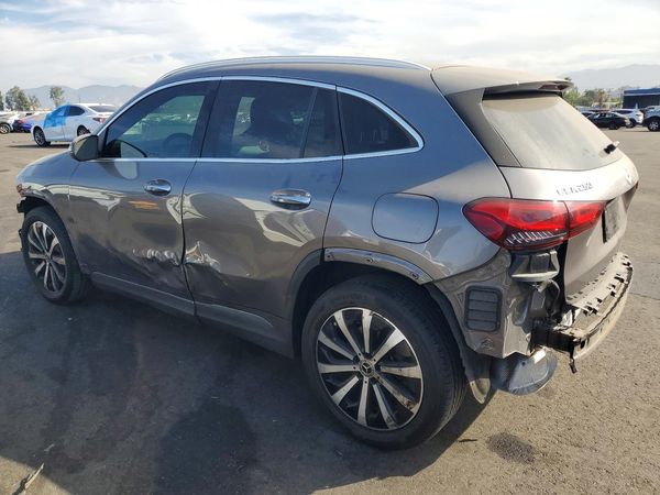 2023 MERCEDES-BENZ GLA