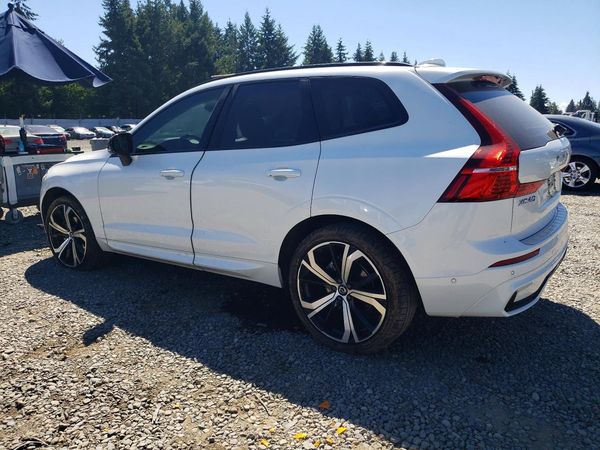 2025 VOLVO XC60
