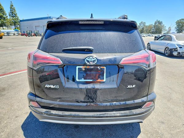 2017 TOYOTA RAV4 XLE