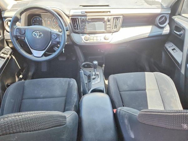 2017 TOYOTA RAV4 XLE