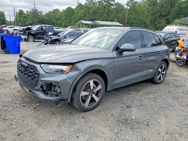 2022 AUDI Q5