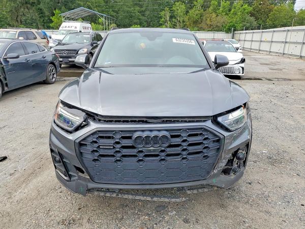 2022 AUDI Q5