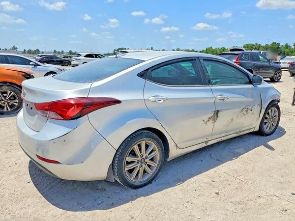 2015 HYUNDAI ELANTRA