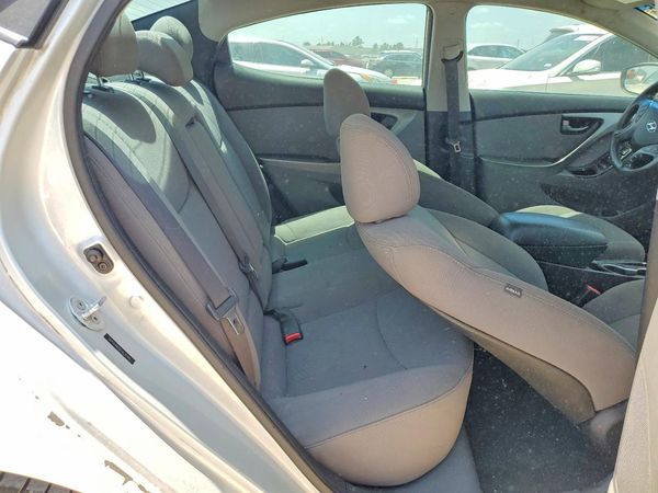 2015 HYUNDAI ELANTRA