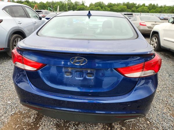 2013 HYUNDAI ELANTRA