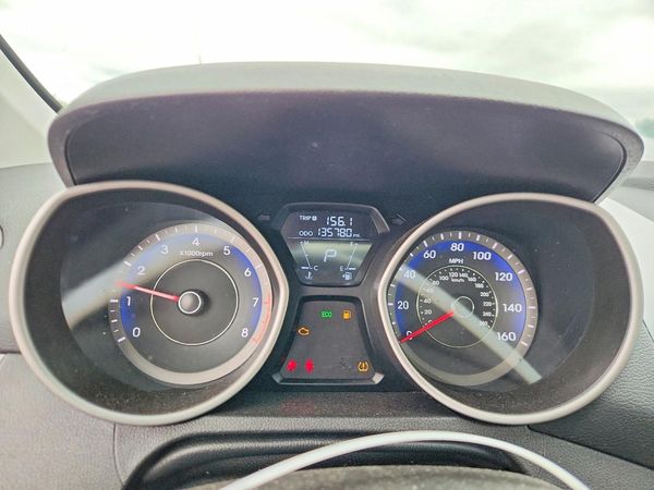2013 HYUNDAI ELANTRA