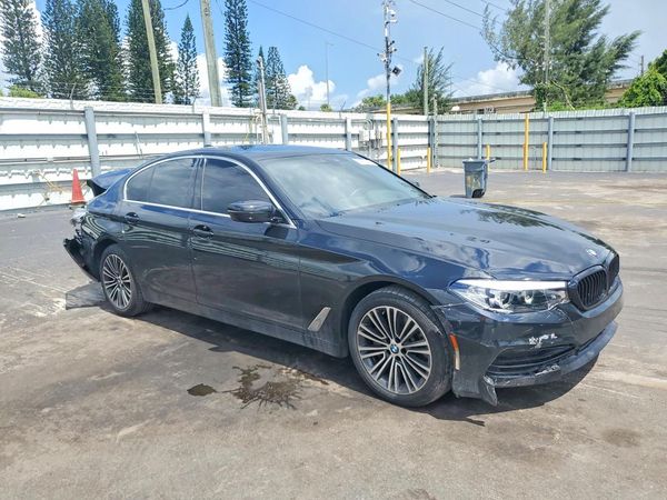 2019 BMW 530