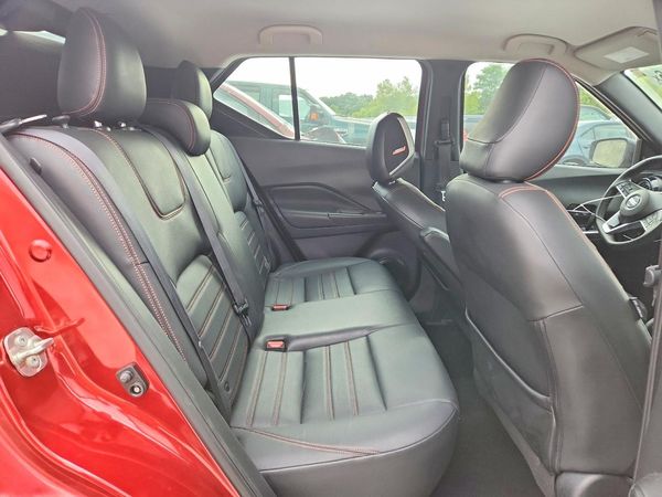 2019 NISSAN KICKS