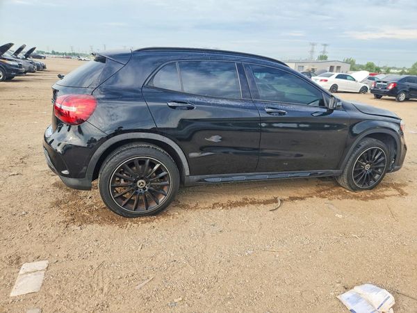 2019 MERCEDES-BENZ GLA