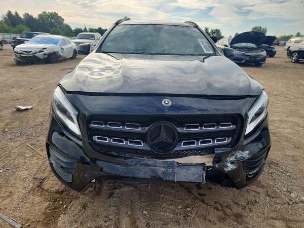 2019 MERCEDES-BENZ GLA