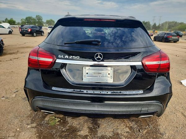 2019 MERCEDES-BENZ GLA