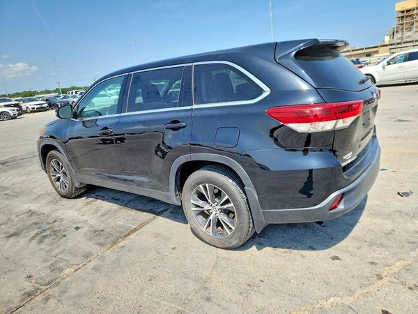 2019 TOYOTA HIGHLANDER LE/LE Plus