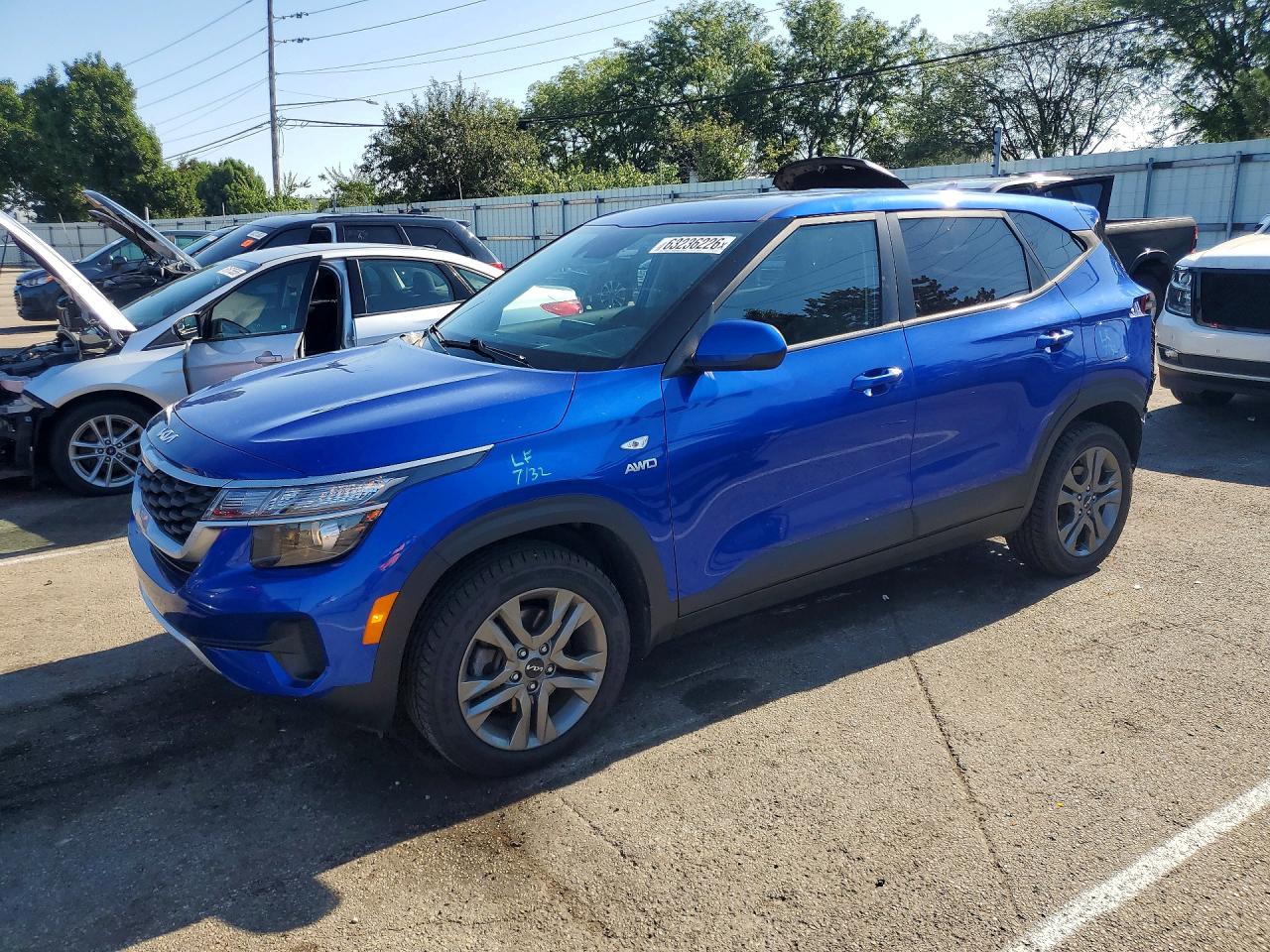 2023 KIA SELTOS LX