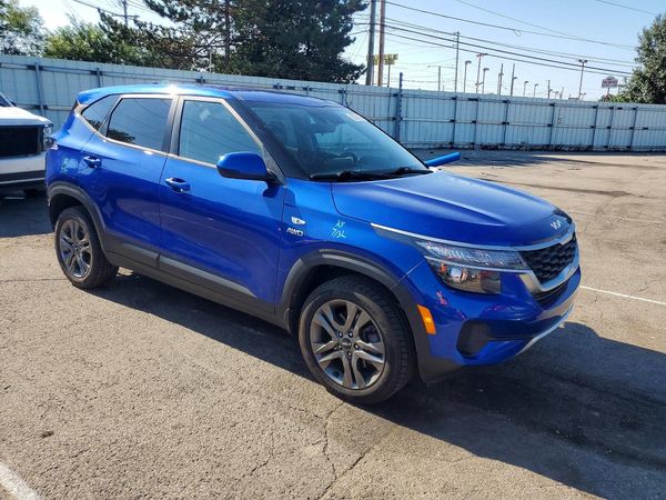 2023 KIA SELTOS LX