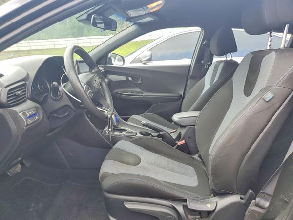 2021 HYUNDAI VELOSTER 2.0L & 2.0L Premium