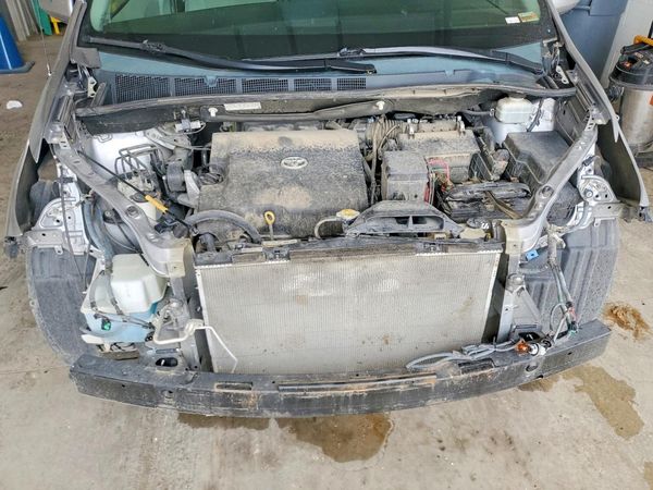 2013 TOYOTA SIENNA