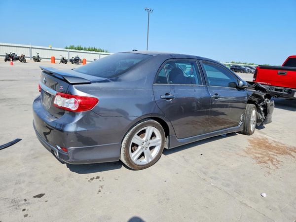 2013 TOYOTA COROLLA