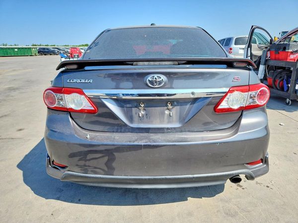 2013 TOYOTA COROLLA
