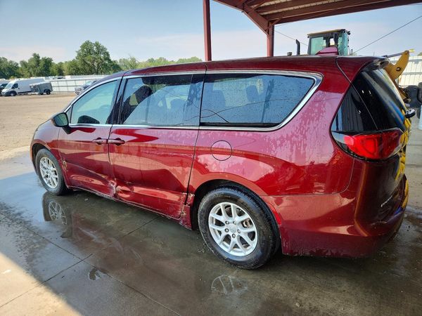 2017 CHRYSLER PACIFICA