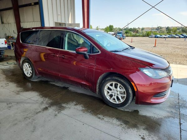 2017 CHRYSLER PACIFICA