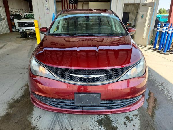 2017 CHRYSLER PACIFICA