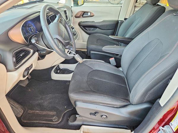 2017 CHRYSLER PACIFICA