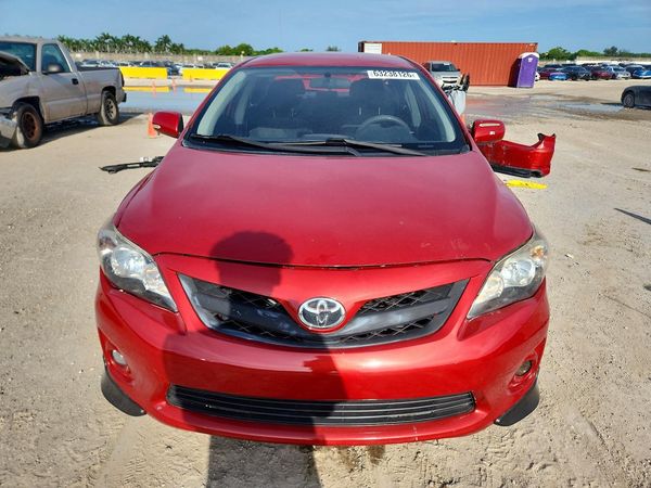 2013 TOYOTA COROLLA