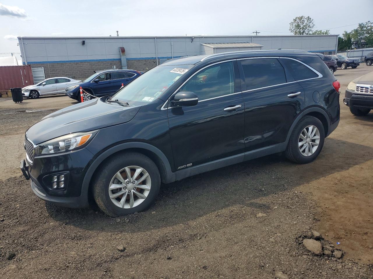 2016 KIA SORENTO L / LX