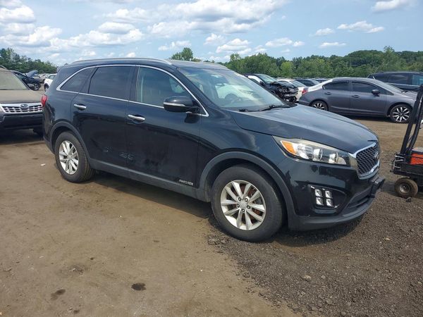 2016 KIA SORENTO L / LX