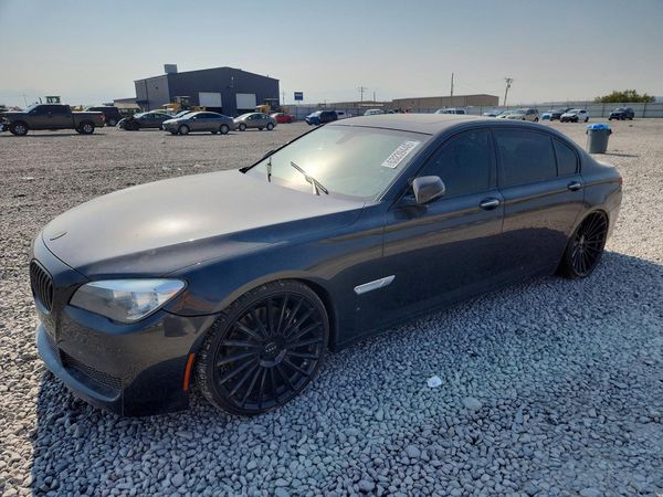 2014 BMW 750