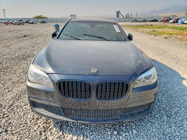 2014 BMW 750