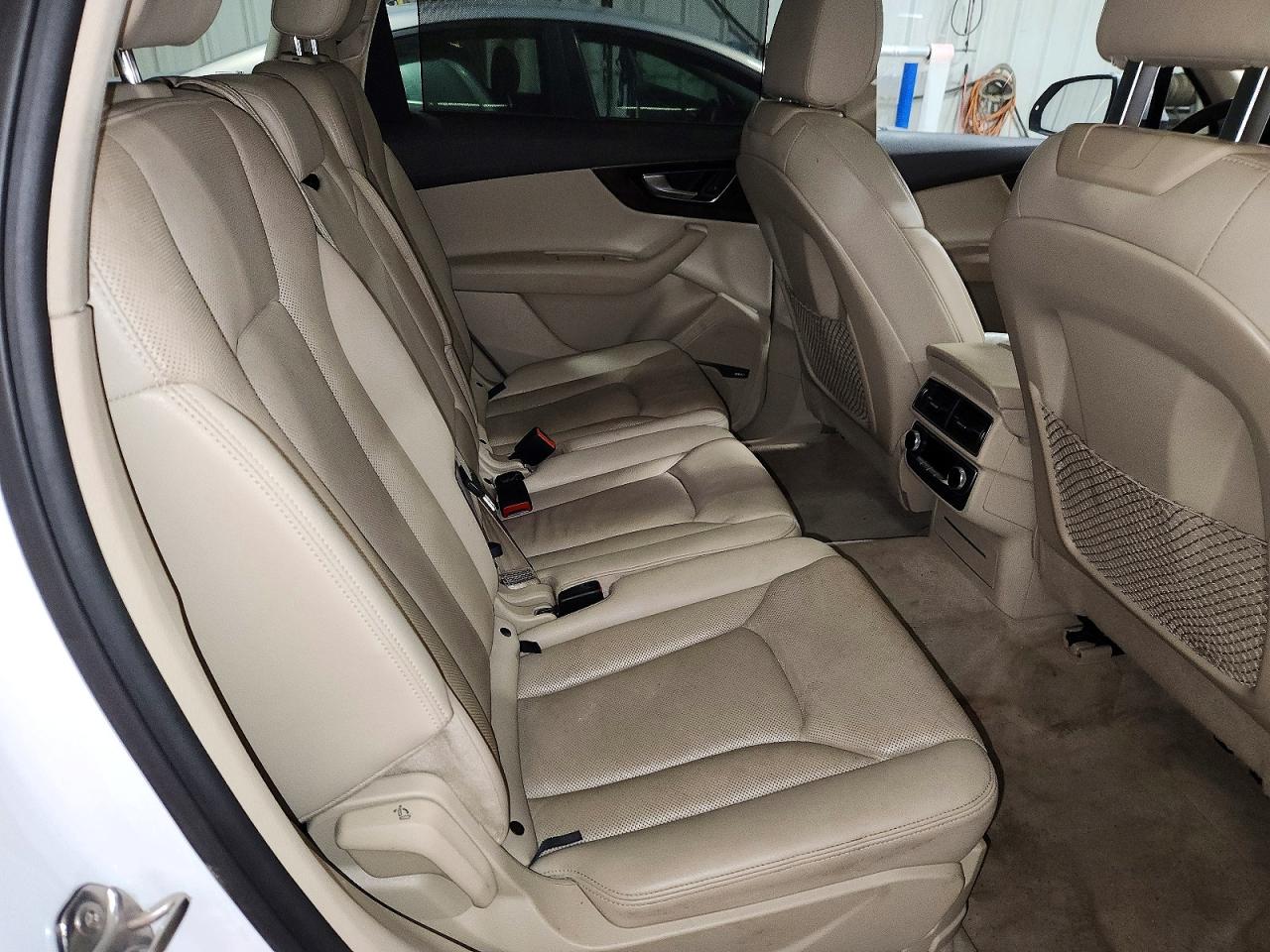 2017 AUDI Q7 quattro Premium Plus