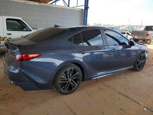 2026 TOYOTA CAMRY