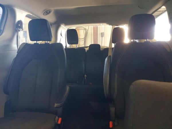 2022 CHRYSLER VOYAGER