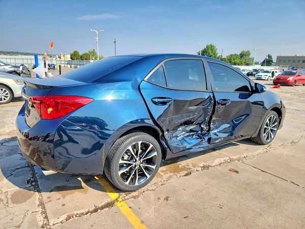 2017 TOYOTA COROLLA