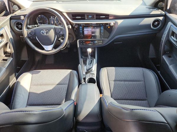 2017 TOYOTA COROLLA