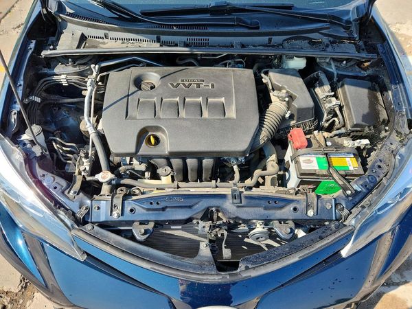 2017 TOYOTA COROLLA