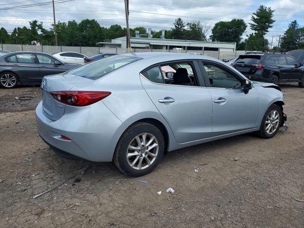 2017 MAZDA 3