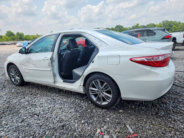 2015 TOYOTA CAMRY