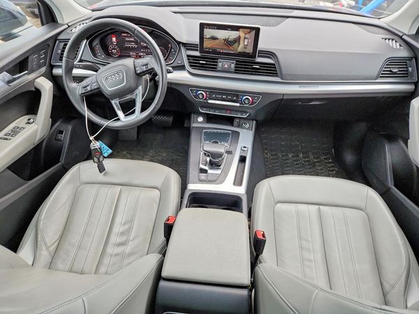 2019 AUDI Q5 quattro Premium Plus
