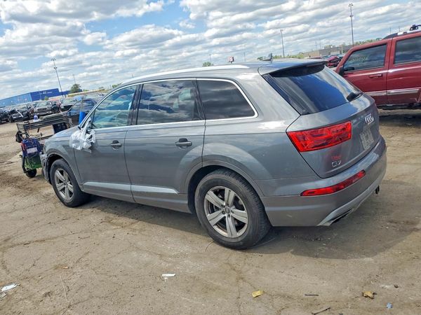 2017 AUDI Q7 quattro Premium Plus